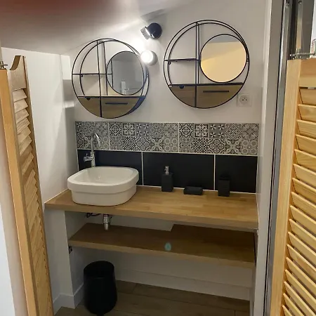 לינה וארוחת בוקר La Bellours D'hotes