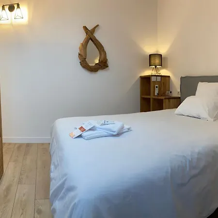 La Bellours D'hotes קאור