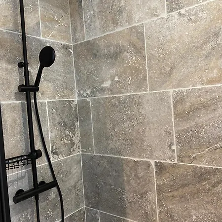 La Bellours D'hotes לינה וארוחת בוקר קאור