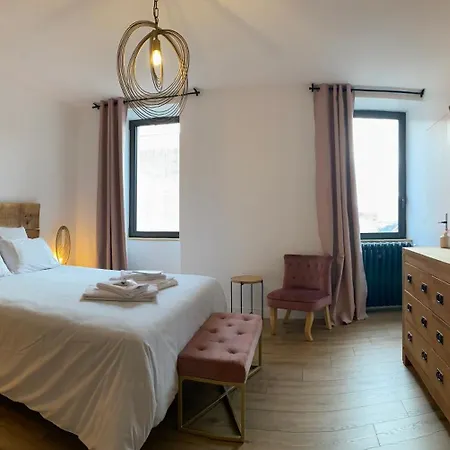 La Bellours D'hotes לינה וארוחת בוקר קאור