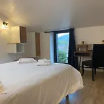 La Bellours Maison D Hotes Avec Piscine Bed & Breakfast