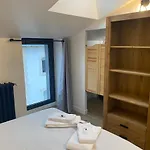 La Bellours Maison D Hotes Avec Piscine Bed & Breakfast 3*