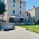 Panzió La Bellours Maison D Hotes Avec Piscine