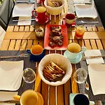 Bed & Breakfast La Bellours Maison D Hotes Avec Piscine Cahors