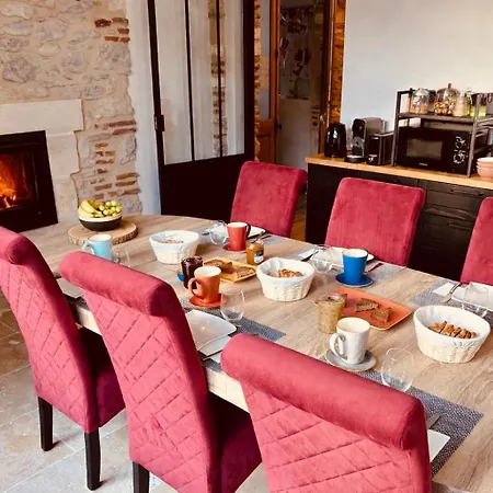 Bed & Breakfast La Bellours Maison D Hotes Avec Piscine