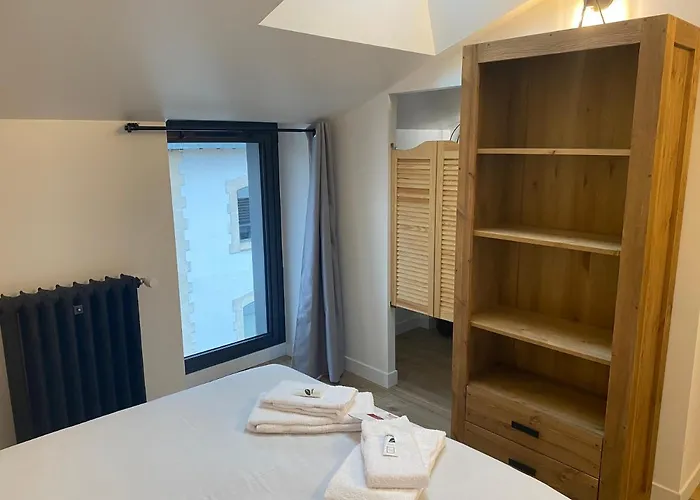 La Bellours D'hôtes Couette-café 3*