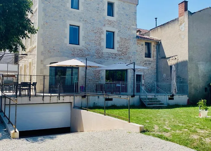 Couette-café La Bellours D'hôtes